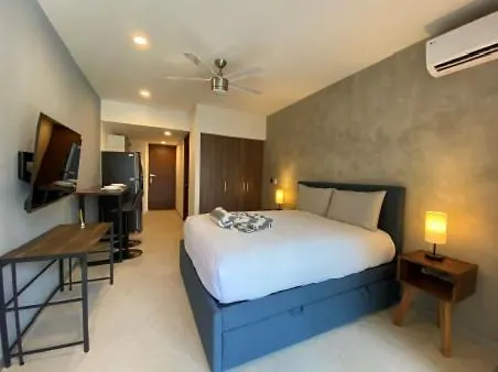 شقة Urban Towers بلايا ديل كارمن